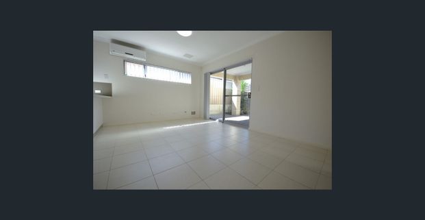 BEAUTIFUL 3x2x2 HOME REPRESENTS GREAT VALUE - Photo 1