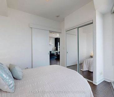 For Lease - 12 York Street Unit# 4207, Toronto, Ontario - Photo 6