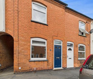 3 bedroom terraced house to rent - Photo 3