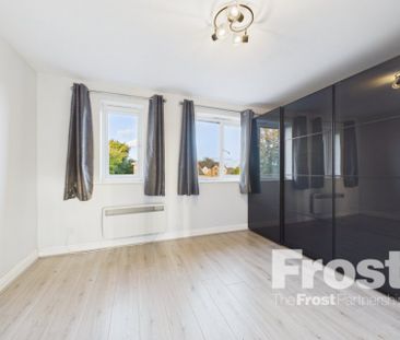 Redford Close, Feltham,TW13 - Photo 3