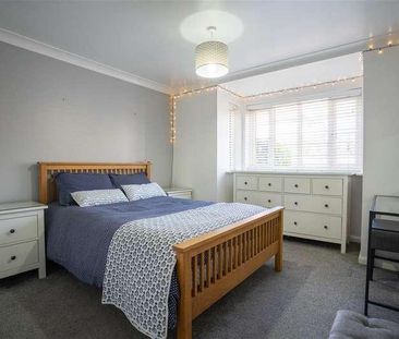 Aldershaws, Solihull, B90 - Photo 2