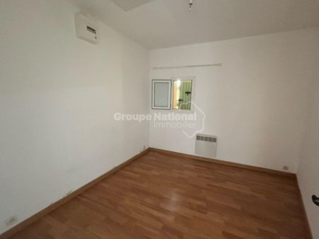 A LOUER - CARPENTRAS - MAISON DE VILLE, - Photo 3