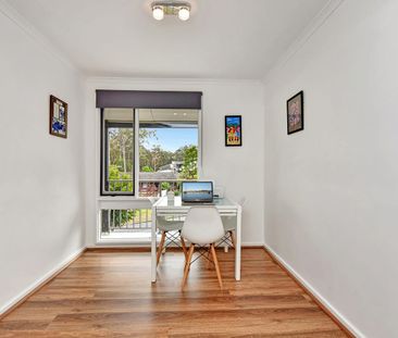 Stylish single level Family home - Photo 3