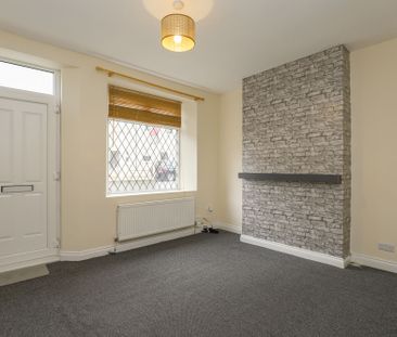 3 bedroom House to rent - Photo 3