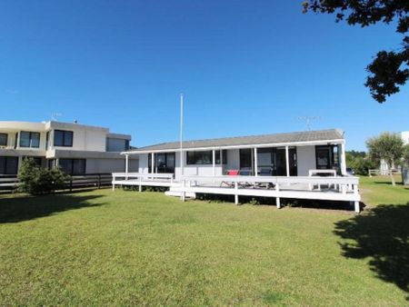 1980's Beach Front Beauty - Photo 5