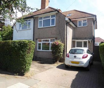 Wellington Avenue, Hounslow, TW3 - Photo 3