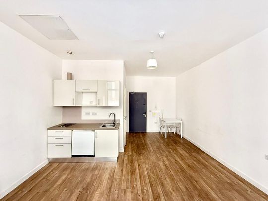 1 bedroom flat to rent - Photo 1