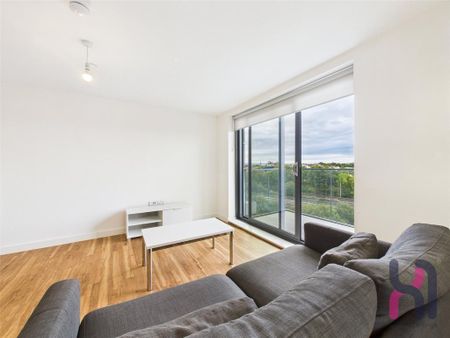 2 bedroom flat to rent - Photo 3