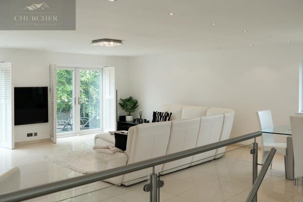 6 bedroom detached house to rent - Photo 1