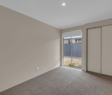 Four Bedroom Home in Baldivis - Photo 5