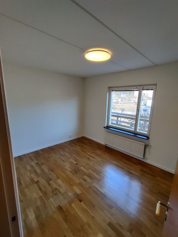 Gällerstagränd, Bandhagen - Photo 2