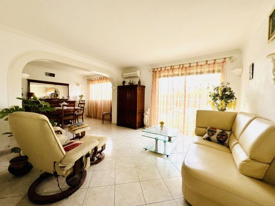 Location Appartement 2 pièces 71m² - Photo 1