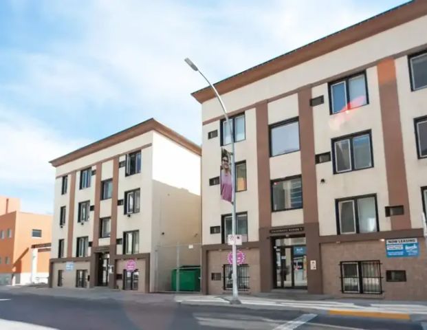 University Manor I & II | 391 Balmoral Street, Winnipeg - Photo 1