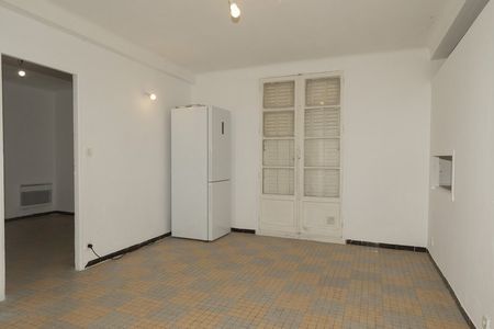 T3 - Photo 2