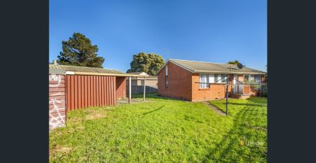 Family Home - Photo 5