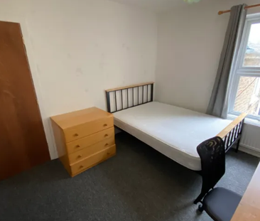 3 bedroom terraced house to rent - Photo 4