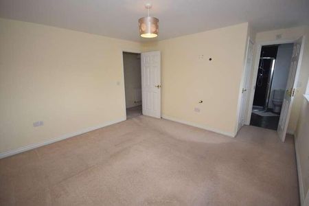 Northcote Avenue, Wythenshawe, Manchester, M22 - Photo 3