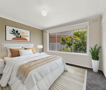 Comfortable 3-Bedroom Family Home in Quiet Kingsbury Court - Photo 3