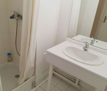 Location Appartement 1 pièce 30m² - Photo 6