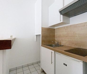 Location Appartement 1 pièce 26m² ROUEN 76000 - Photo 4