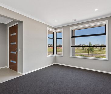 36 Grima Crescent, 3024, Wyndham Vale Vic - Photo 3