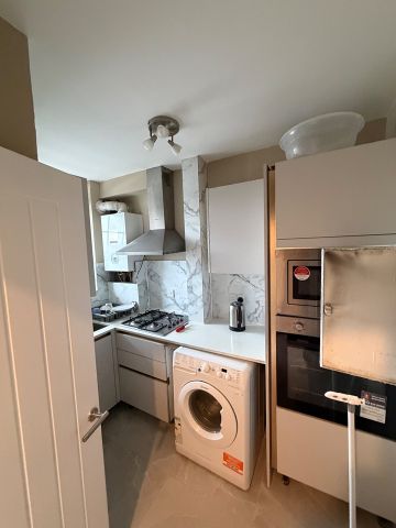 Room in a Shared Flat, Deloraine House, SE8 - Photo 4