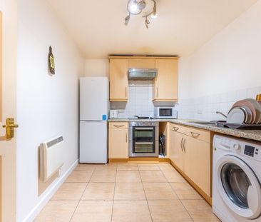 Room in a Shared Flat, Windmill House, E14 - Photo 1