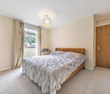 3 Bedroom House - Wentworth Close, Ash Vale - Photo 6