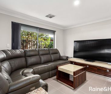 Luxury, Comfort & Sustainable Living in Prime Aveley Location - Photo 4