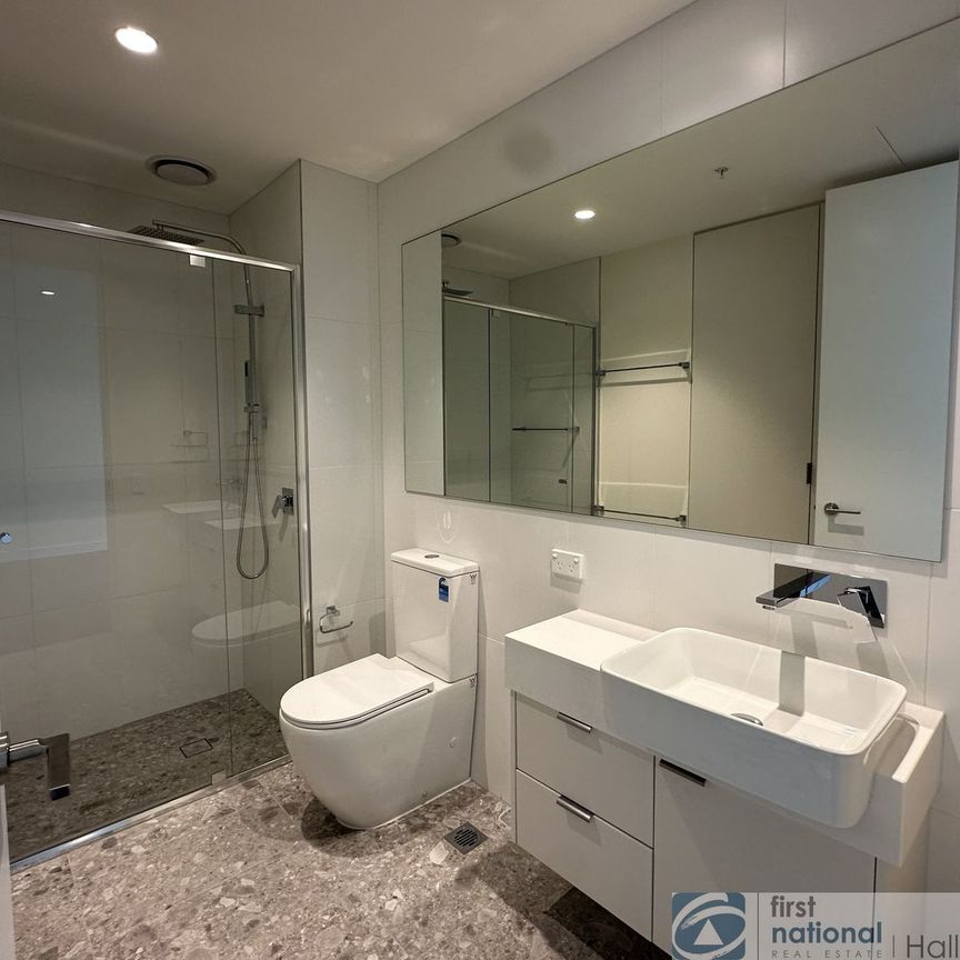 Welcome to THE LONSDALE - Photo 1