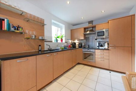 1 bedroom flat to rent - Photo 4