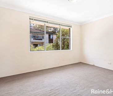 Spacious Two-Bedroom Townhouse in a Convenient Location - Photo 2