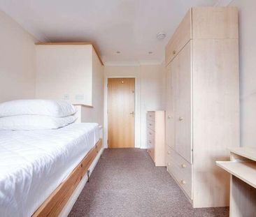 Warwick Road, Canterbury, CT1 - Photo 3