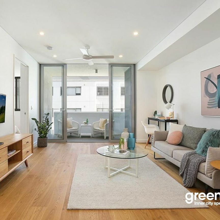 One Bedroom Apartment with Parking - Photo 1