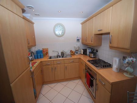 1 bedroom flat to rent - Photo 3