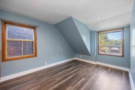 For Lease - 33 Lansdowne Avenue, Toronto, Ontario - Photo 3