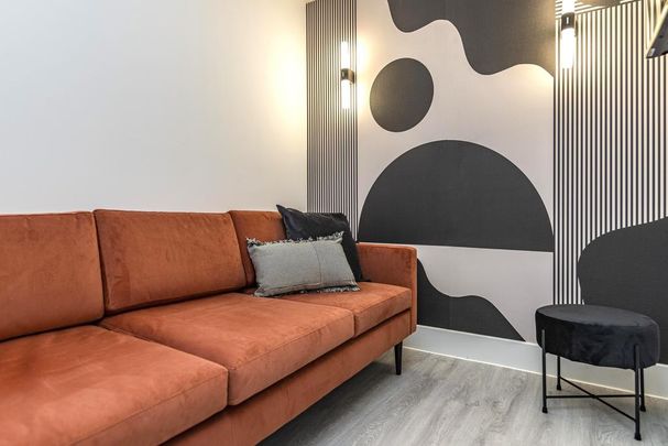 6 bedroom flat to rent - Photo 1