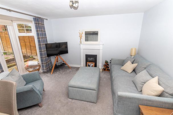 4 bedroom House To Let - Photo 1