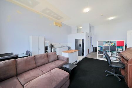 For Rent&colon; Inner City Studio Apartments - Photo 5