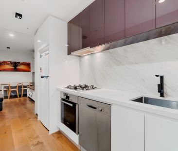 2 Bed, 1 Bath - Photo 5