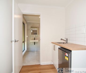 8 Canterbury Street, Cranbourne - Photo 5