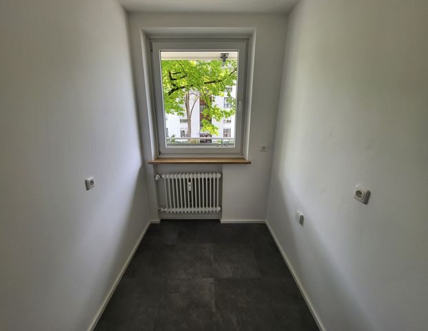 Modernisierte 2-Zimmerwohnung mit Loggia in der Hammerschmiede zu vermieten - Photo 1