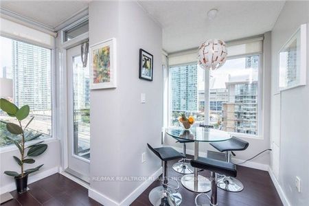 15 Brunel Court #808 - Photo 3