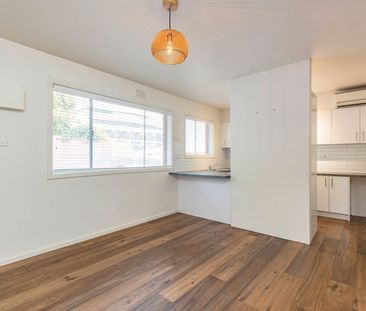 4/5 Normanby Avenue, Thornbury VIC 3071 - Photo 3