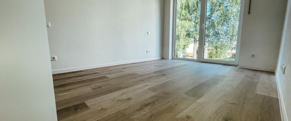 Moderne Neubau-Wohnung für Alleinstehende in Untergriesbach zu vermieten! - Foto 1
