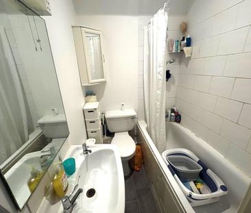 London Road, Guildford , Surrey , GU1 - Photo 6
