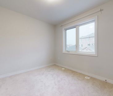 For Lease - 4 Waterleaf Road Unit# Coach, Markham, Ontario - Photo 2