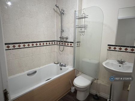 2 bedroom terraced house to rent - Photo 2