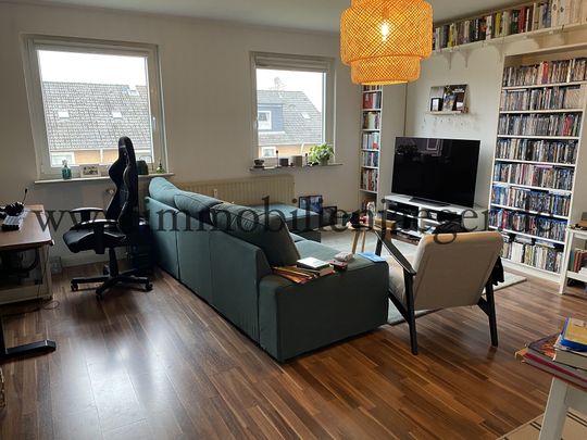 Zentrales Farmsen Nähe den Grünflächen der Berner Au - großzügige Dachwohnung in Sackgassenlage - Photo 1