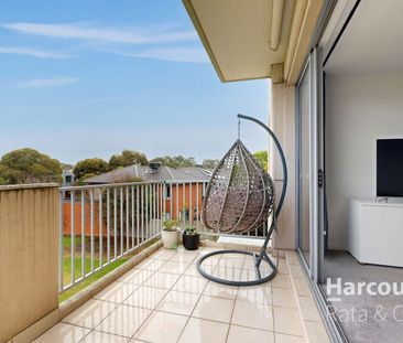 A Contemporary Lifestyle of Comfort and Convenience - Photo 6